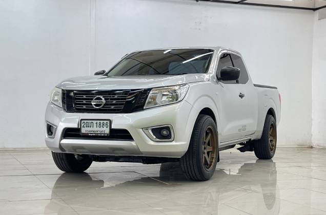 NP300 Navara King Cab 2.5 S MT