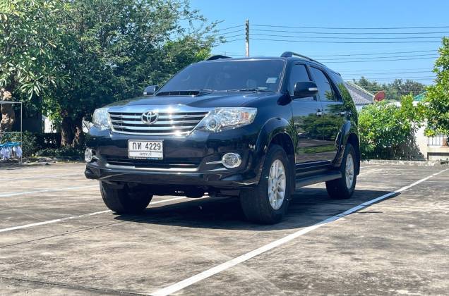 Fortuner 2.5 V VNT 2WD (Champ) Midnight Shine AT