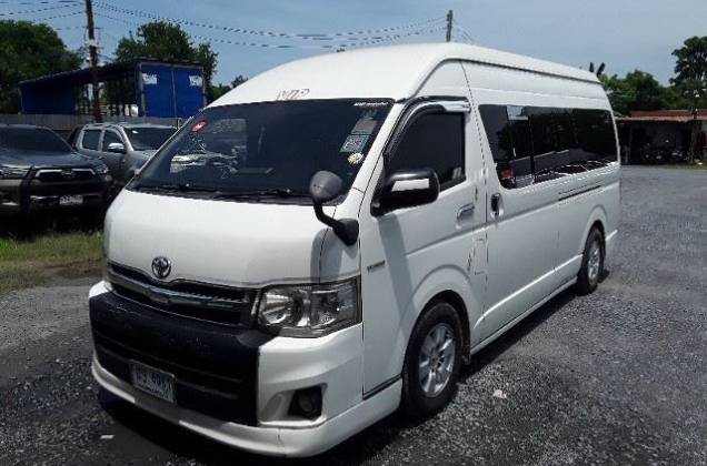 Commuter D4D 2.5 (HRF) (MNC) (MY10)(VIP) MT