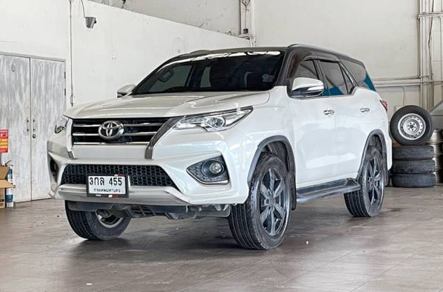 Fortuner 2.8 V TRD Sportivo (MY15) (MNC) AT