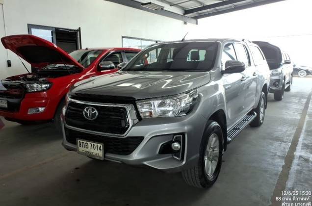 Hilux Revo Double Cab 2.4 E Prerunner (MY18) AT