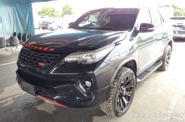 Fortuner 2.4 V (MY15) (MNC) AT