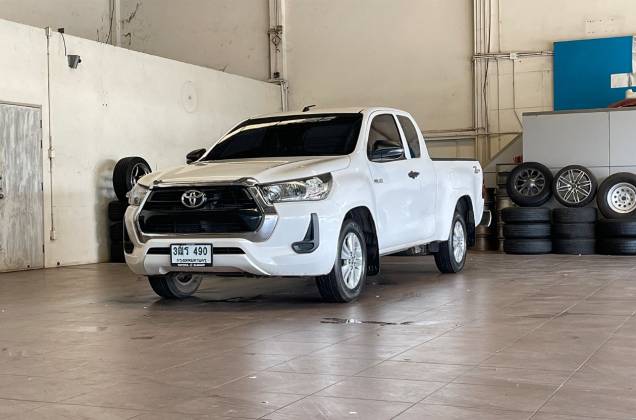 Hilux Revo Smart Cab 2.4 Entry Z Edition (MY22) MT