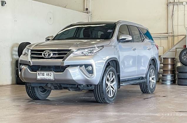 Fortuner 2.4 V (MY15)(MNC) AT