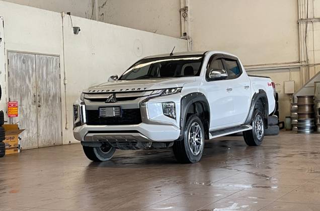 Triton All New Double Cab 2.4 GLS Plus (MY19) MT