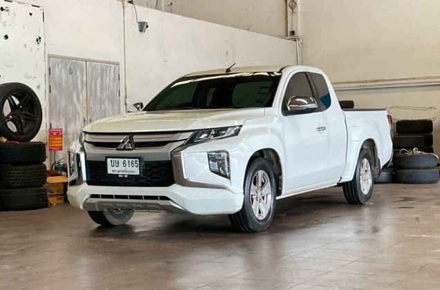 Triton All New Mega Cab 2.5 GLX (MY20) MT