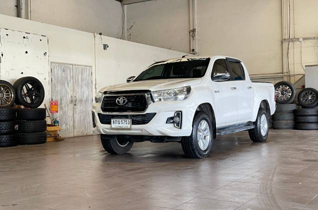 Hilux Revo Double Cab 2.4 E Prerunner (MY18) AT
