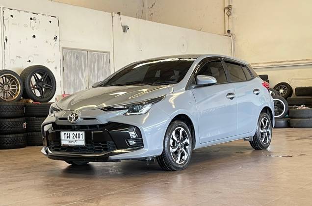 Yaris 1.2 Premium (MY23) AT