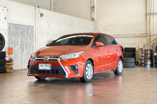 Yaris 1.2 E AT
