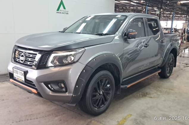 NP300 Navara Double Cab 2.5 EL Calibre Black Edition ll AT