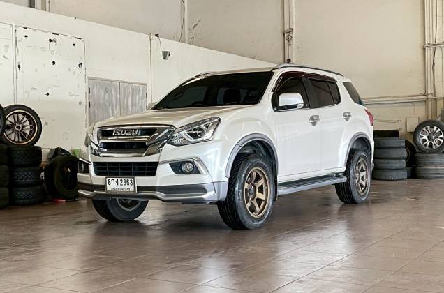 MU-X 3.0 DA DVD 2WD (MY17) AT