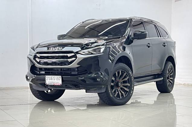MU - X 3.0 Elegant 2WD AT*