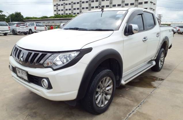 Triton All New Double Cab 2.4 GLS Ltd Plus (MNC) MT